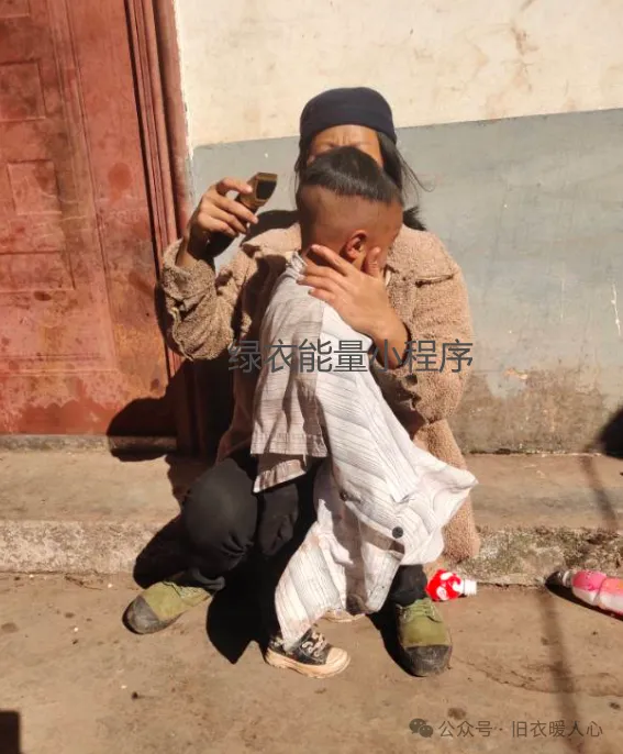 四川省凉山彝族自治州美姑县侯播乃拖乡