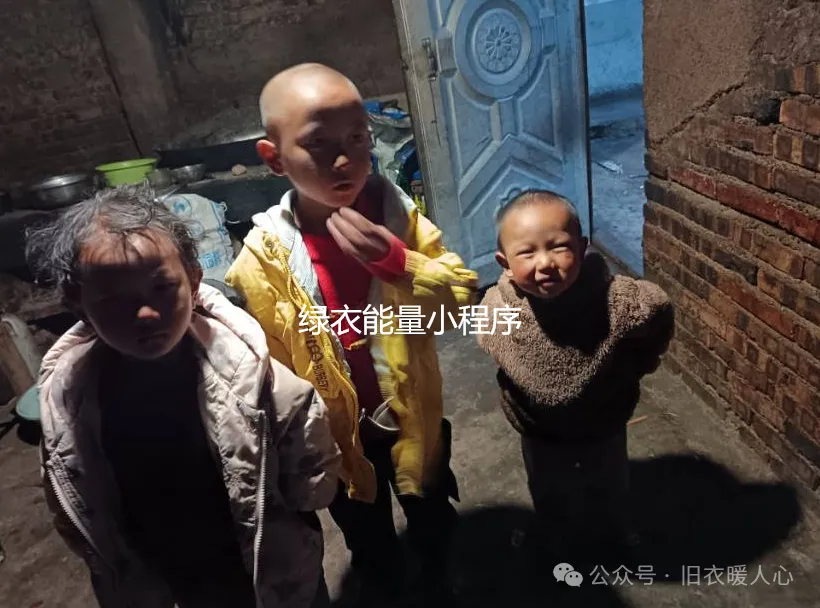 四川凉山彝族自治州美姑县苏洛乡敢木村邮政局